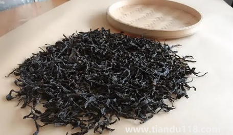 鴨屎香檸檬茶是不是用鴨屎做的(鴨屎香檸檬茶和普通檸檬茶的區(qū)別在哪) 鴨屎香檸檬茶是不是用鴨屎做的(鴨屎香檸檬茶和普通檸檬茶的區(qū)別在哪)